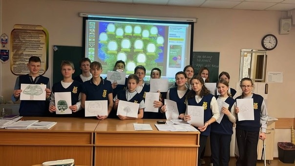 Сегодня в 7 «Е» классе прошёл классный час, посвящённый Году семьи!